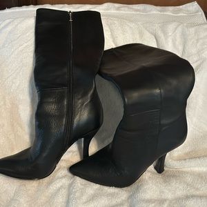 Gianni Bini black leather high boots